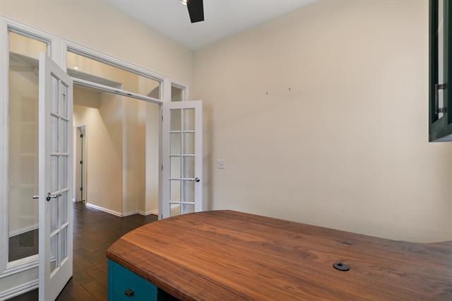 Building Photo - 5128 Oceana