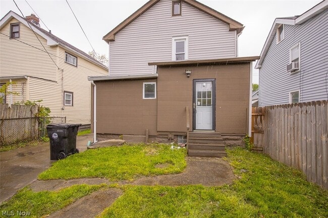 Building Photo - 3409 W 86th St