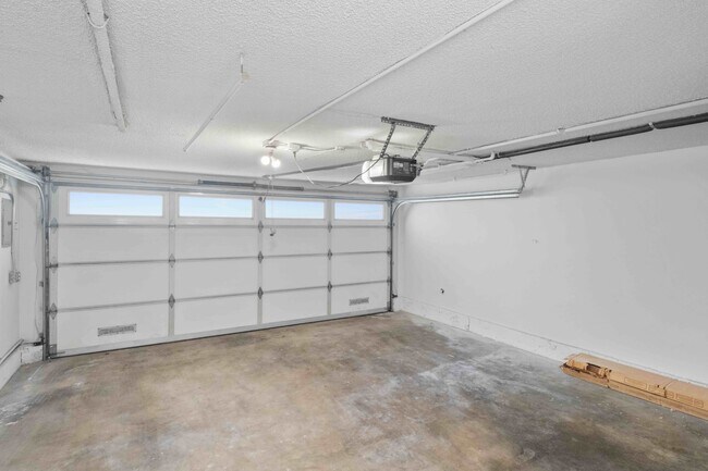 Building Photo - 5215 Sepulveda Blvd