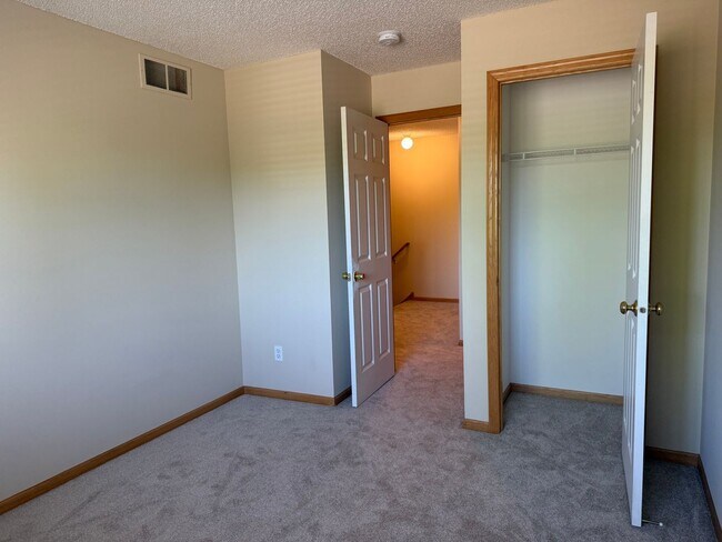 Building Photo - Easy Living On Gettysburg Way
