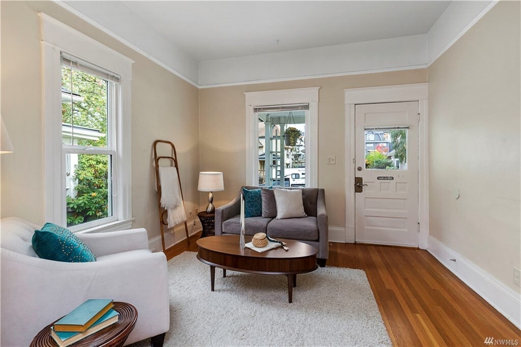 Building Photo - 5511 Brooklyn Ave NE