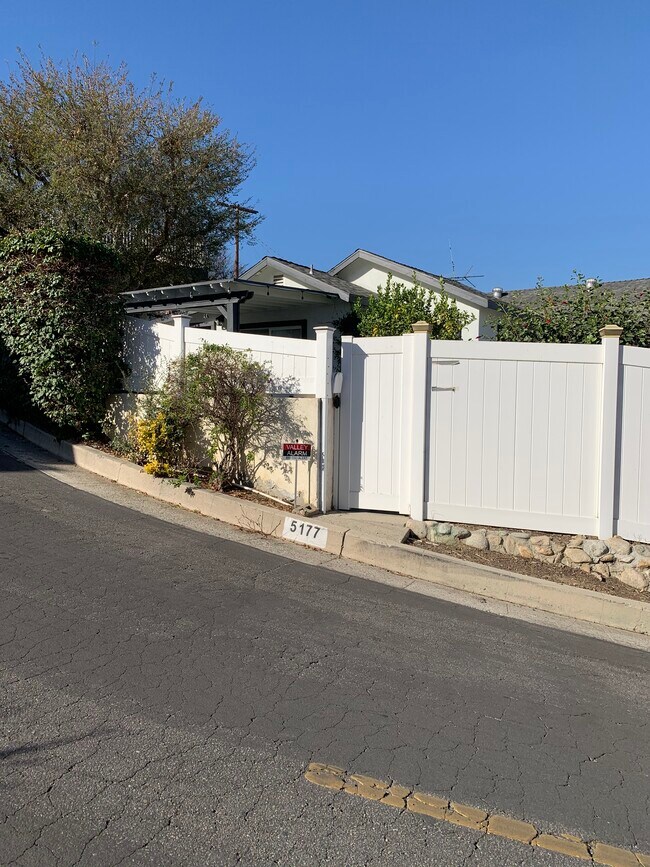 Building Photo - 5177 O Sullivan Dr