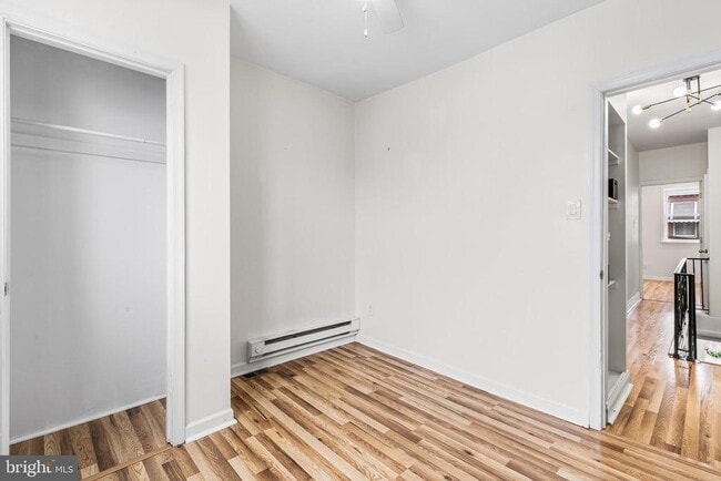 Building Photo - 2335 S Chadwick St