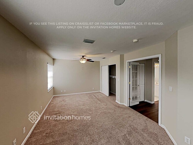 Building Photo - 7563 NW 70th Ave