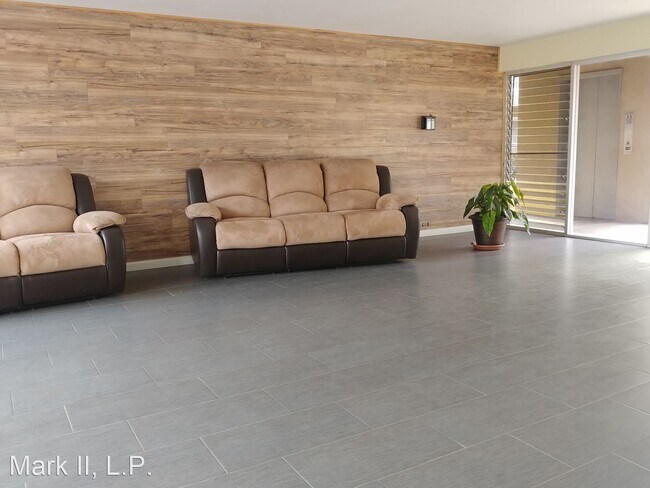 Building Photo - 222 G St