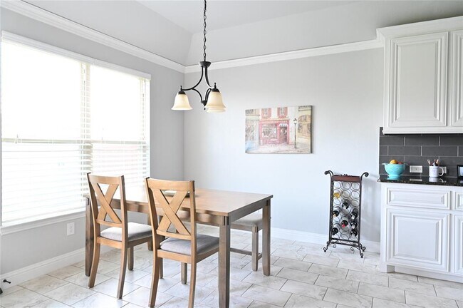 Building Photo - 504 Mistflower Springs Dr