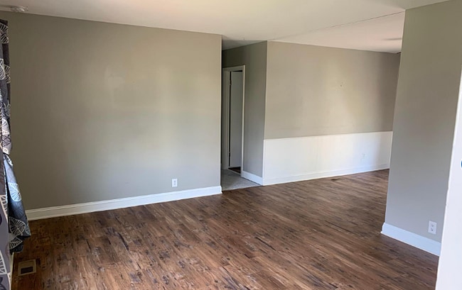 Building Photo - 1325 2nd St