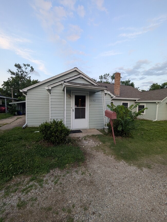 Building Photo - 2602 SW Washburn Ave
