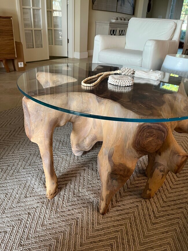 Building Photo - 10812 Trophy Dr