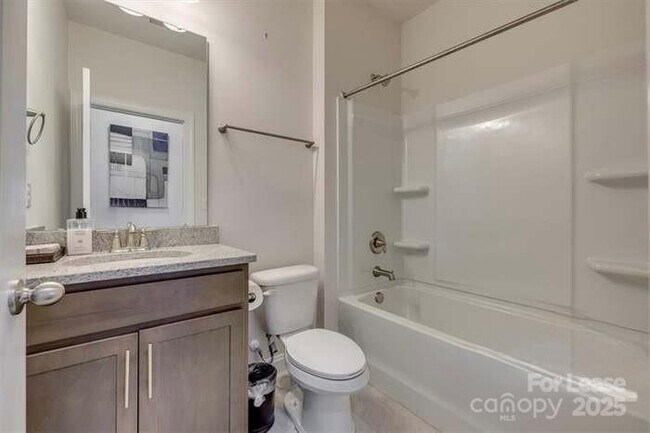 Building Photo - 6299 Artigas Dr