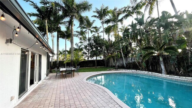 Building Photo - 6801 NW 26th Way