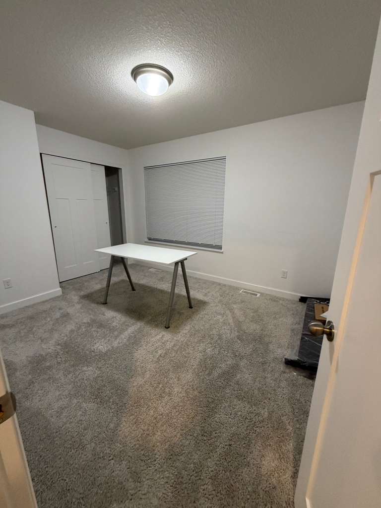 Building Photo - 10604 Heron Ave S