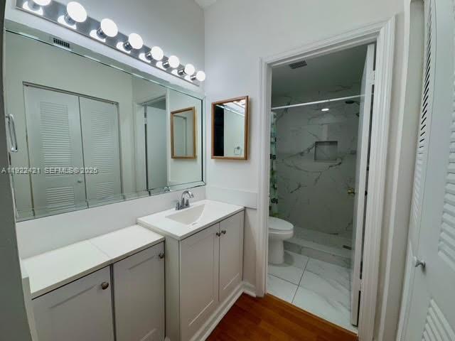 Building Photo - 1140 Sorrento Dr