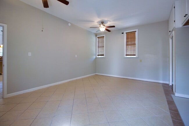 Building Photo - Waterfront on the Bay