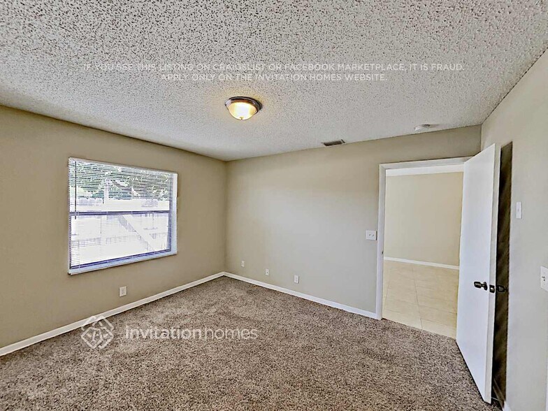 Building Photo - 5187 Glencove Ln