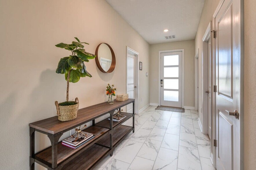 Building Photo - 2878 Stanza Ct