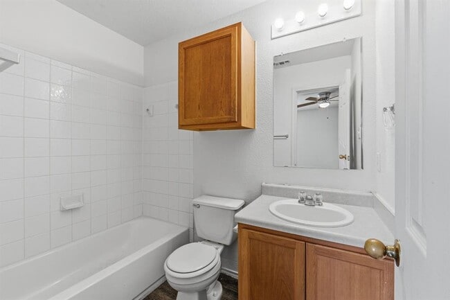 Building Photo - 14512 Harris Ridge Blvd