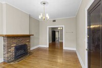 Building Photo - 1109 E Genesee St