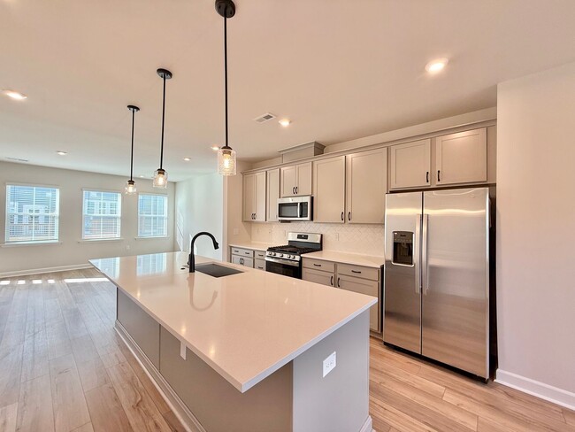 Building Photo - **OFFERING RENT PROMOTION FOR FIRST 6 MONTHS** New Construction 4BD, 3.5BA Wake Forest Townhome w...