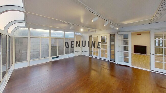 Building Photo - Coming Soon: Remodeled 4Bd 2Ba Home in Fou...