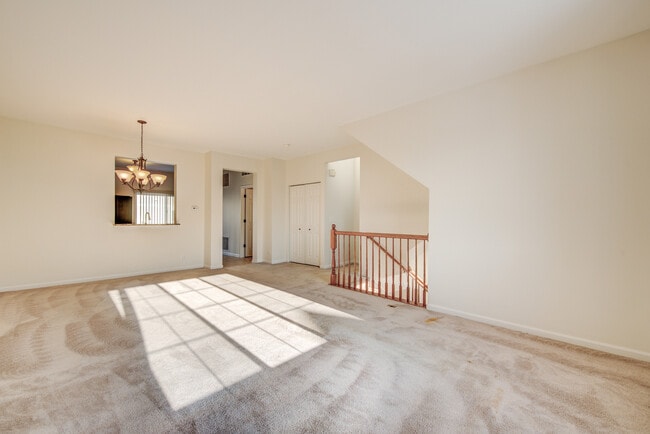 Building Photo - 3414 Cameron Dr