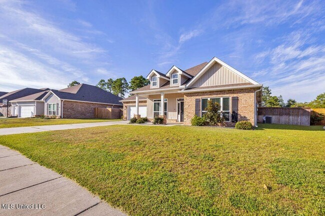 Building Photo - | 3,100+ Sq Ft • Gourmet Kitchen • Covered Patio • Ocean Springs Schools