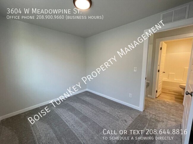 Building Photo - 3604 W Meadowpine St
