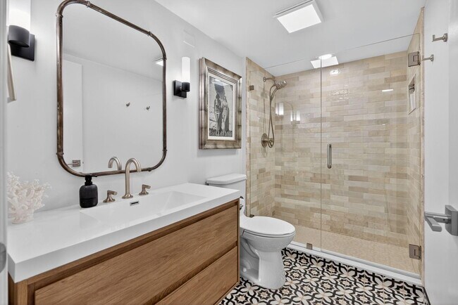 Building Photo - 501 S Seas Dr