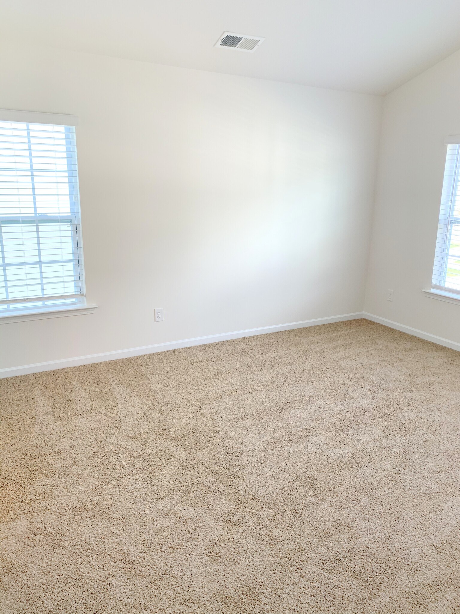 Master Bed - 6115 Guildford Hill Ln