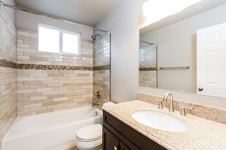 Building Photo - 3768 Deer Valley Dr
