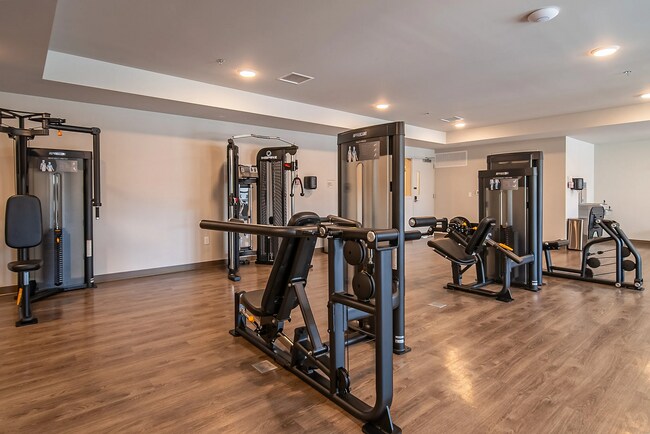 Building Photo - 2023 N Broadmoor Ave