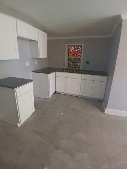 Building Photo - 617 Lafayette St