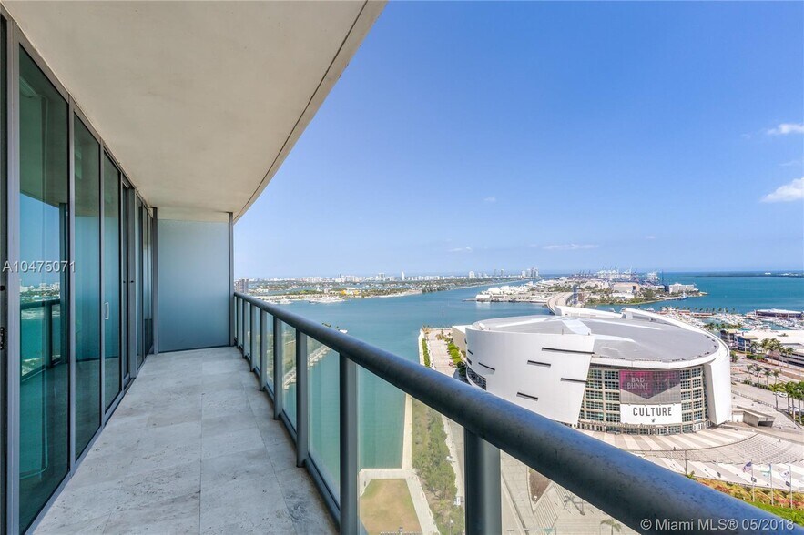 Building Photo - 888 Biscayne Blvd