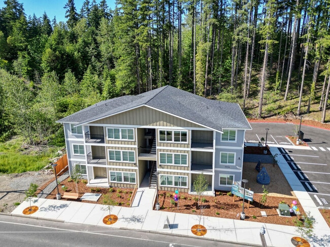 Building Photo - Hillside Apartments
