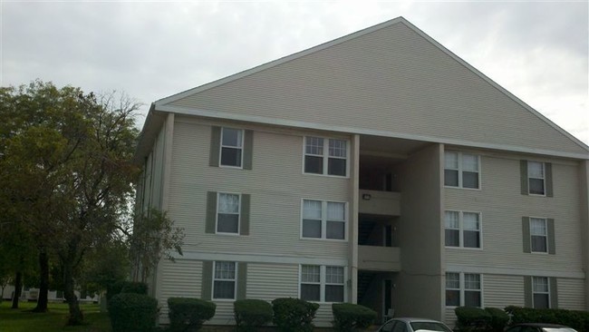 Building Photo - Martin Luther King Apartments