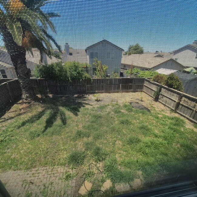 Building Photo - Spacious 4 bedroom Natomas home with Loft