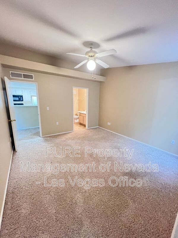 Building Photo - 7885 W Flamingo Rd