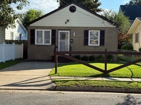 Building Photo - 1535 Vine St