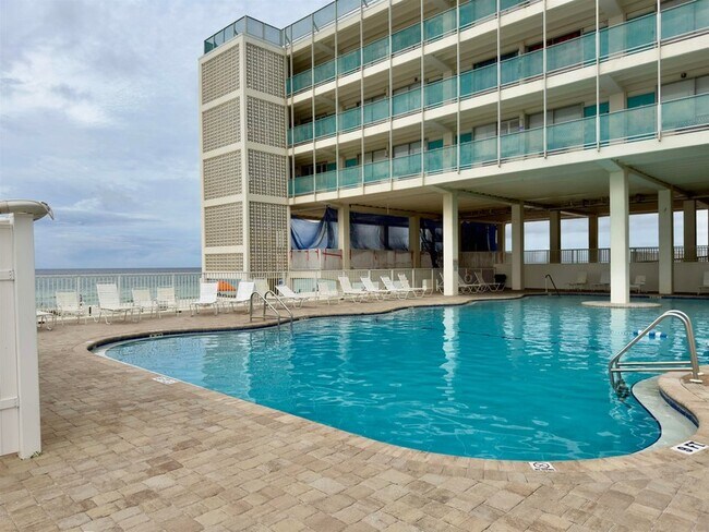 Building Photo - 14401 Front Beach Rd