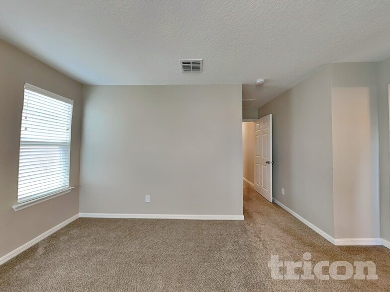 Building Photo - 282 Aberdeen St