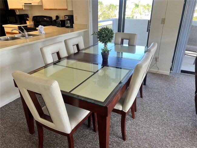 Building Photo - 1001 Point of Rocks Rd