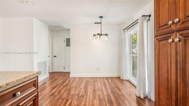 Building Photo - 1701 SW 12th Ave