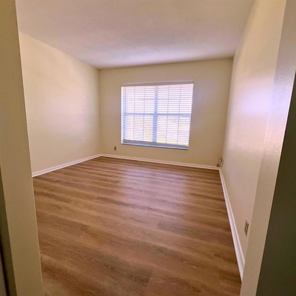 Building Photo - 5580 Tamberlane Cir