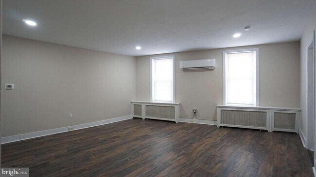 Building Photo - 104 Bethlehem Pike