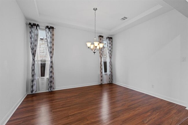 Building Photo - 2328 Lucky Ln