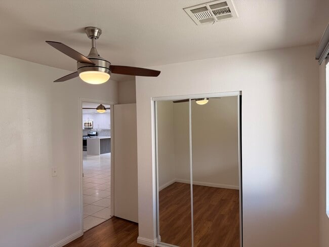 Building Photo - 51905 Avenida Velasco