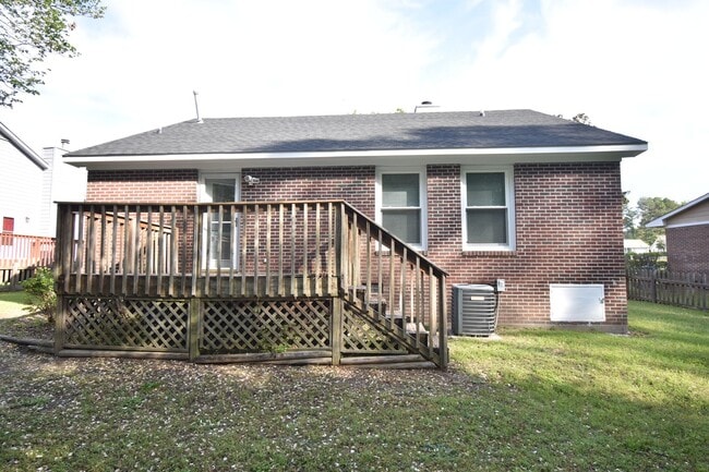 Building Photo - Coming Soon! Renovated 3 Bedroom 2 Bathroom- No Pets