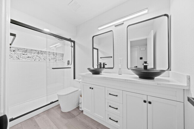 Building Photo - 14333 Memorial Dr