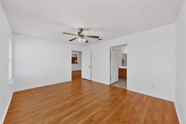 Building Photo - 721 Somerset Dr