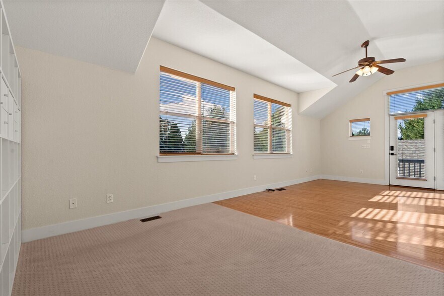 Bright and airy - 4144 Lost Canyon Drive